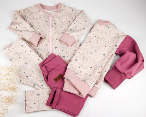 Bluza dwukolorowa w kwiaty Bluza dwukolorowa w kwiaty