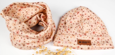 Czapka z prążka z kominem - kwiaty