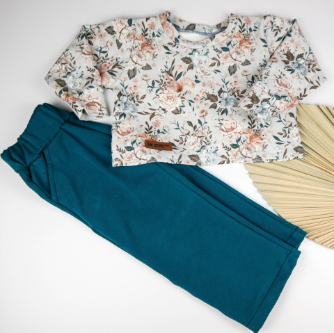 Dres dla dziewczynki: Secret Garden rozmiar 98 Dres dla dziewczynki: Secret Garden rozmiar 98