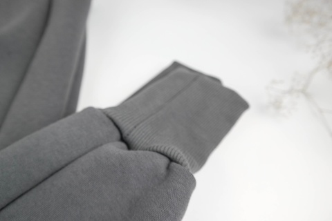 Bluza z grubej dresówki: różne kolory