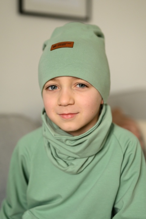 Czapka beanie z kominem lub chustą