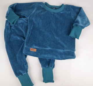 Dres dziecięcy welurowy rozmiar 86