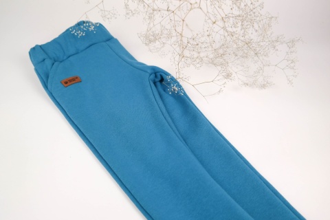 Joggery z grubej dresowki: różne kolory