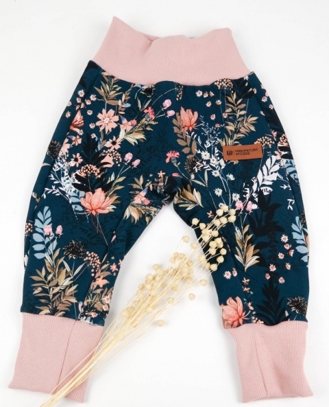 Spodnie softshell: Nocna łąka rozmiar 122/128